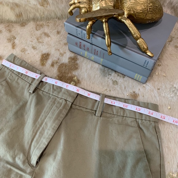 Gap weekend shorts S/2 khakis preppy golf 🏌🏻‍♀️ - Picture 4 of 5